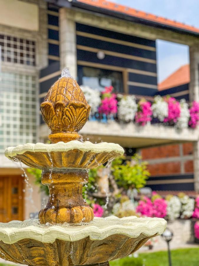 Vila Petunija Sjenica Bagian luar foto