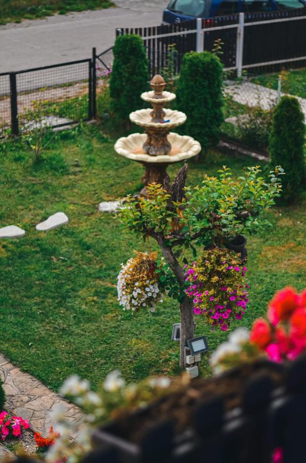 Vila Petunija Sjenica Bagian luar foto